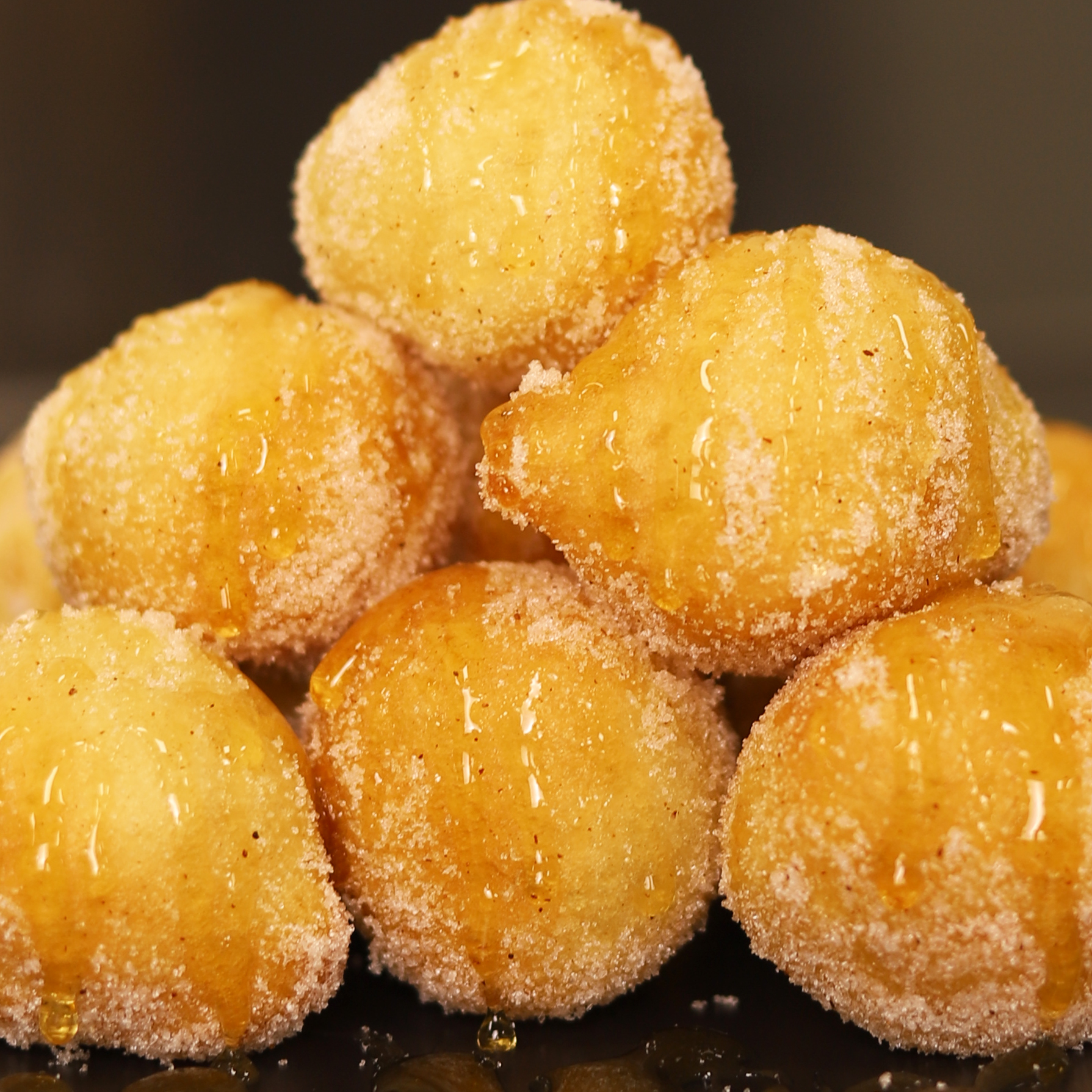 Mini Hot Donuts With Gelato